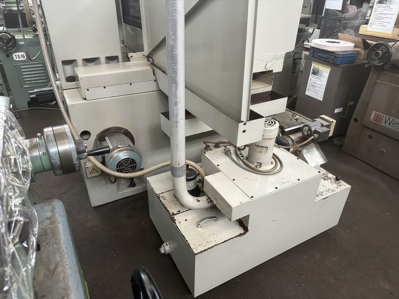 岡本工作機械製作所 平面研削盤 PSG-64DX