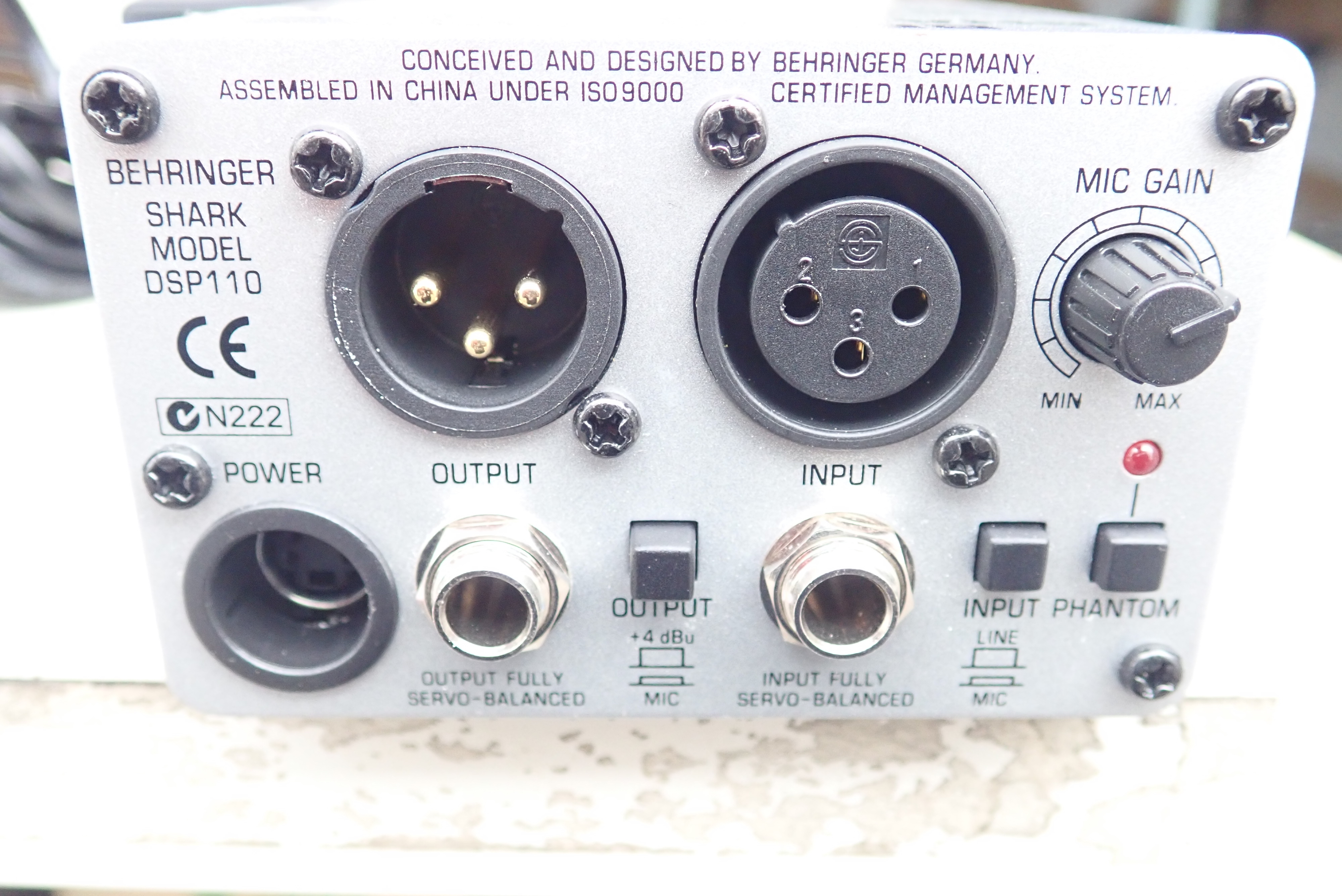 BEHRINGER デジタルマルチファンクション　シグナルプロフェッサー SHARK DSP110