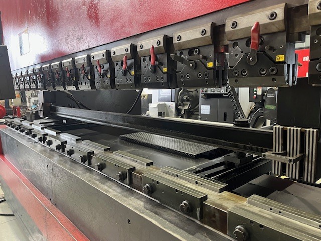 アマダ ブレーキプレス FBD2204FS