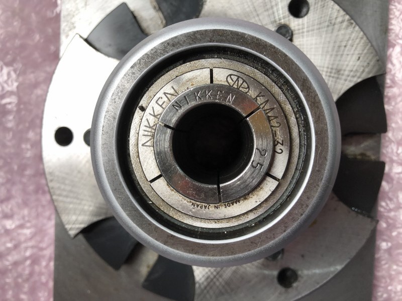 日研/NIKKEN ホブ盤チャック 【ホブ盤チャック】CF-42