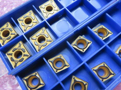 住友電気工業 チップ 2個 AC630M