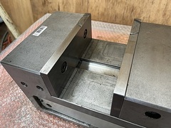 ナベヤ ロックタイト精密マシンバイス LTCV160H