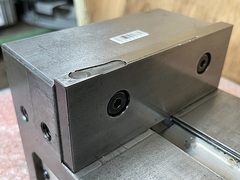 ナベヤ ロックタイト精密マシンバイス LTCV160H