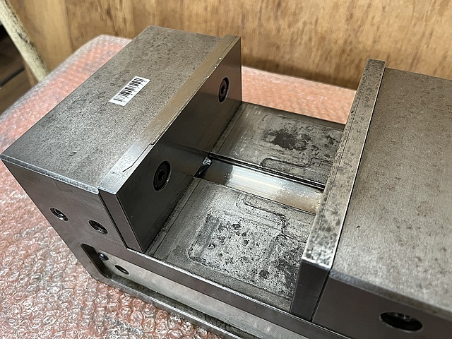 ナベヤ ロックタイト精密マシンバイス LTCV160H