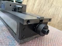 ナベヤ ロックタイト精密マシンバイス LTCV160H