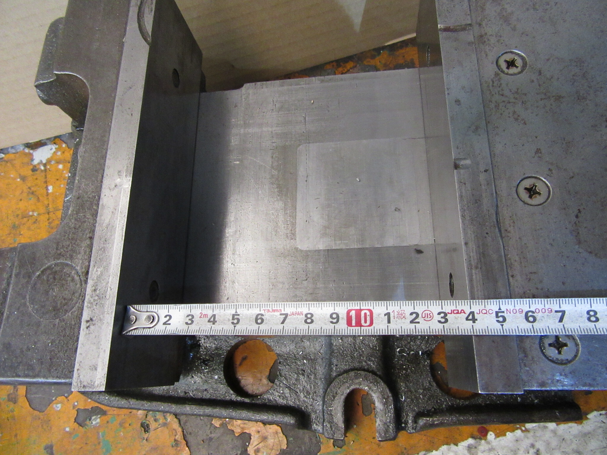 不明 バイス 口幅210mm　口高67mm　口開140mm