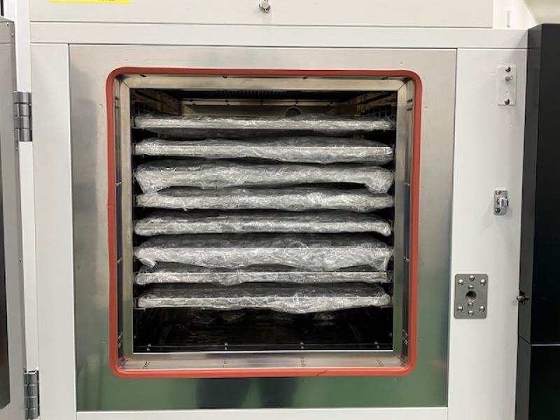 ヤマト科学 爆発ベント付精密恒温器 DF412S