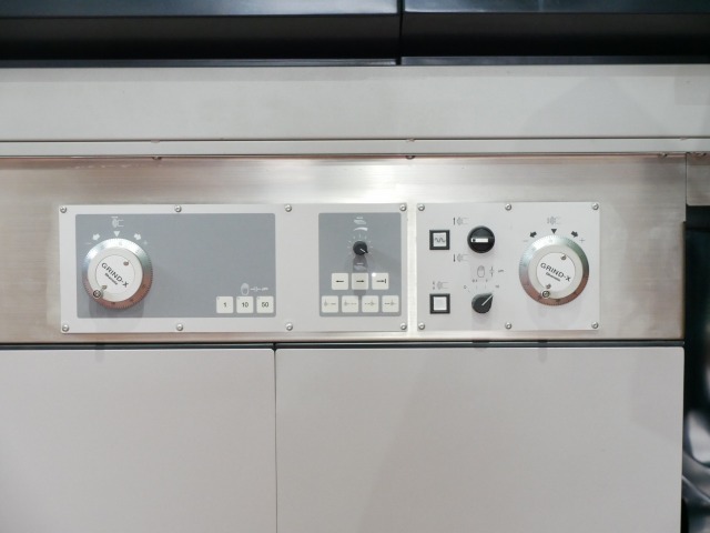 岡本工作機械 600×600平面研削盤 PSG66CA1