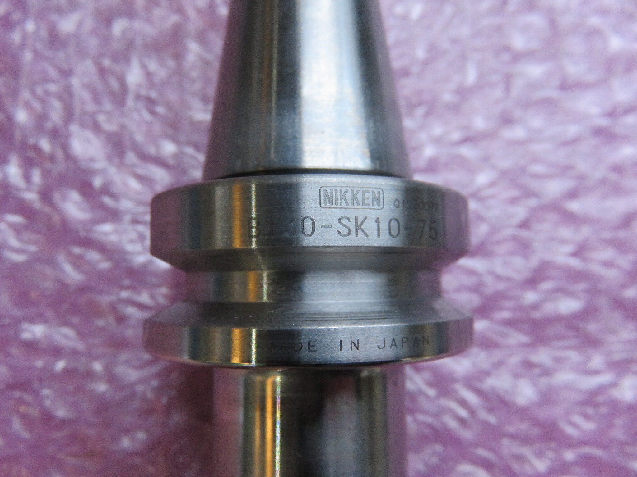 日研工作所 スリムチャック BT30-SK10-75