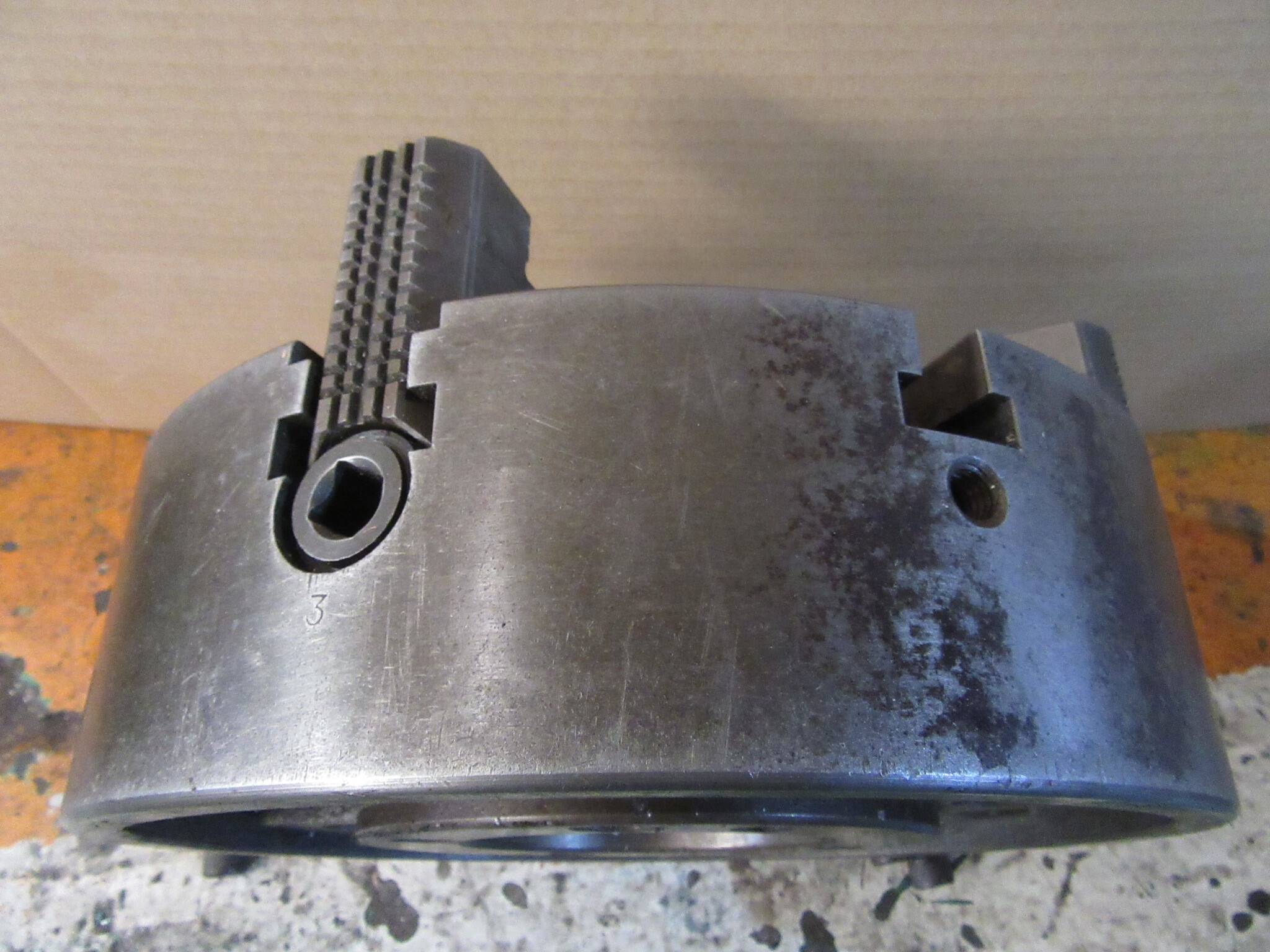 NOBEL インデペンデントチャック 外径：300