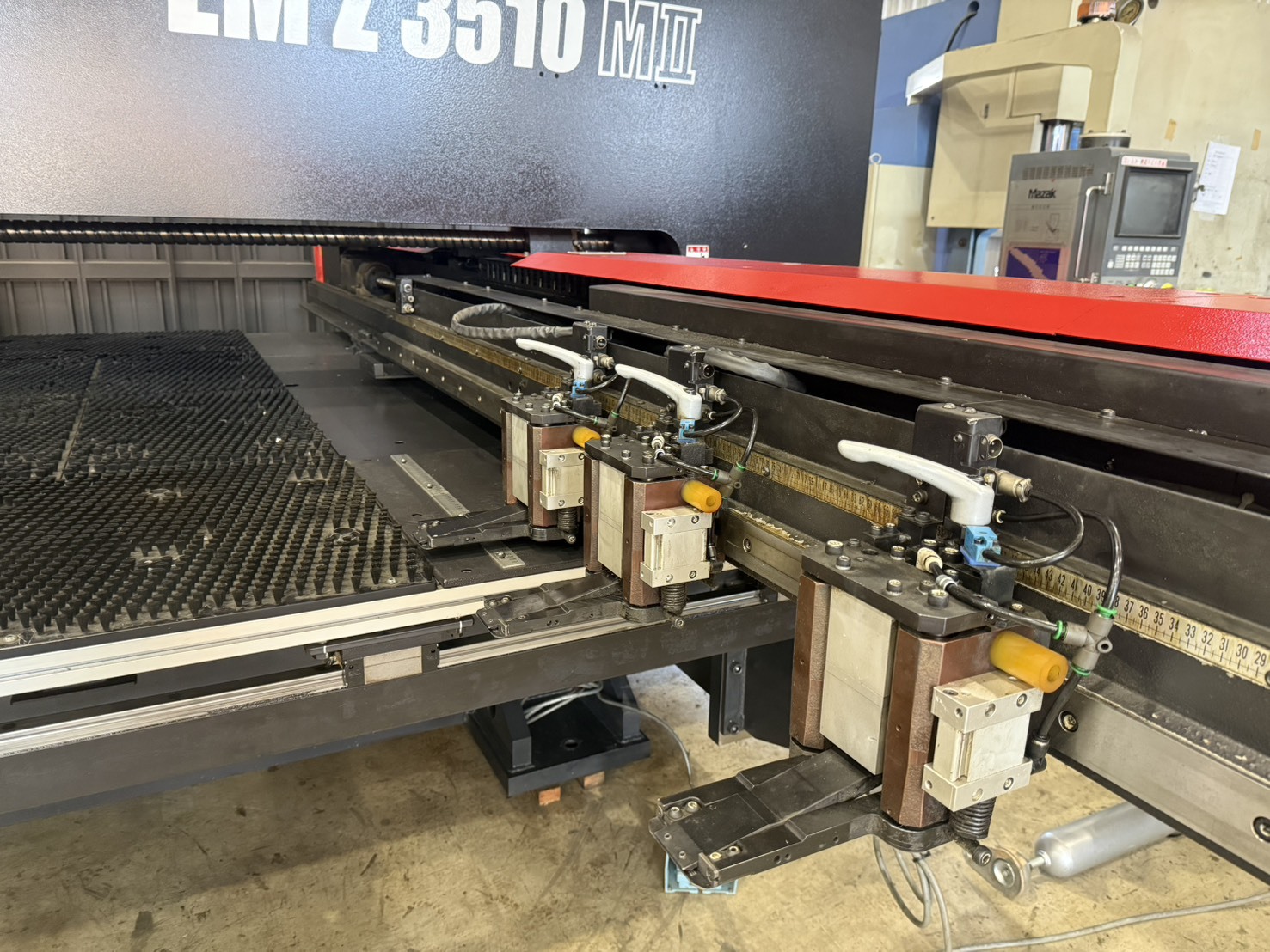 アマダ タレットパンチプレス EMZ-3510M2