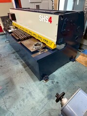 コマツ シャーリング SHS4X255