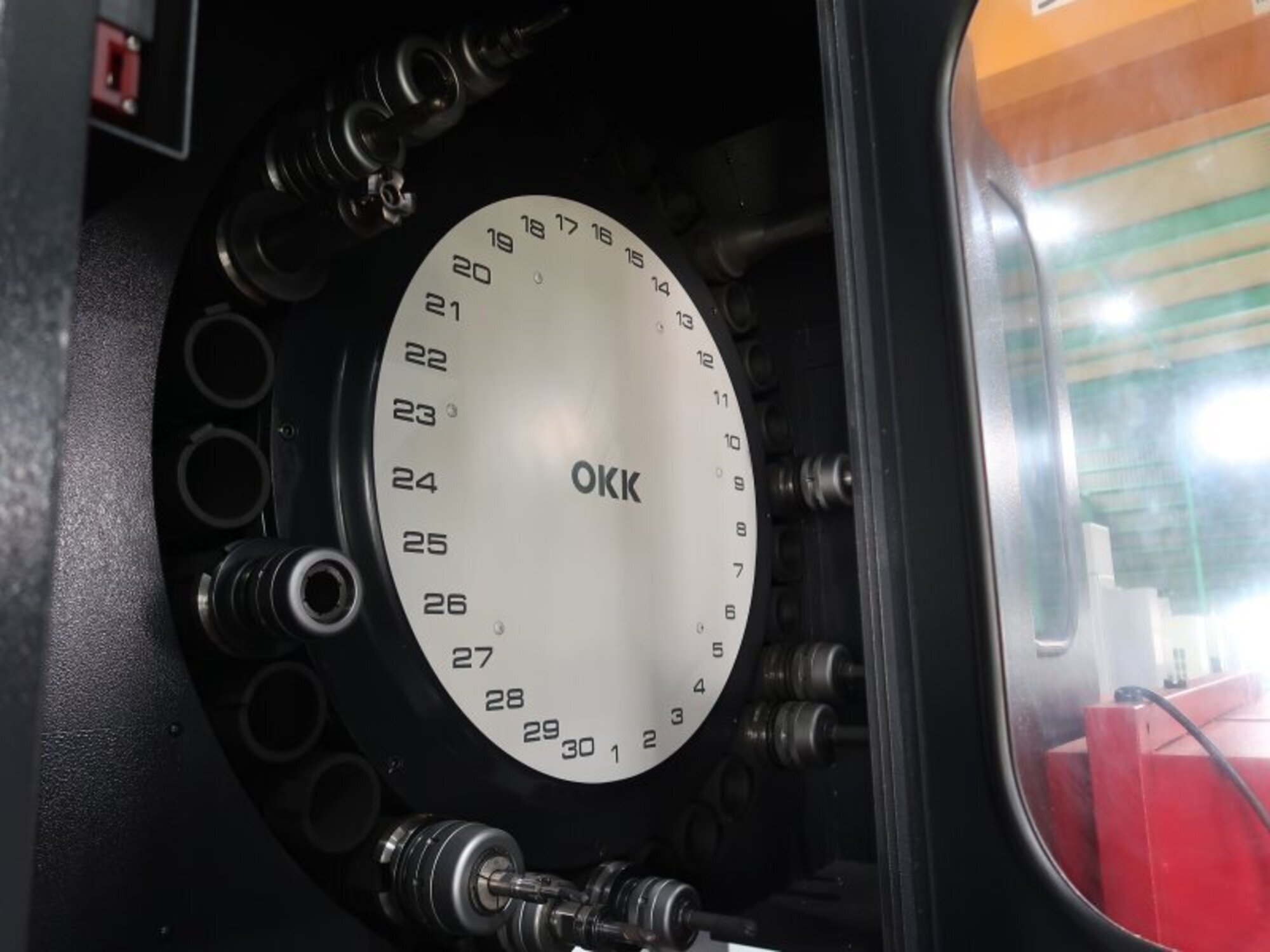 大阪機工 立型マシニングセンター(BT50型) VM76R