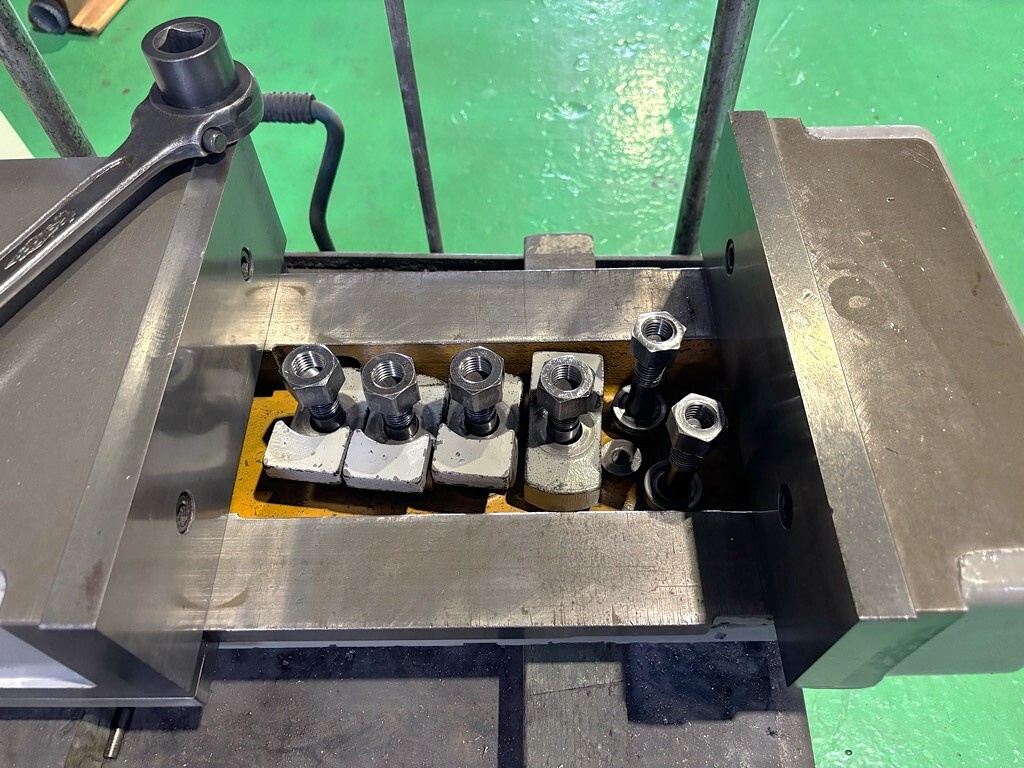 ツダコマ 大型マシンバイス VB-300