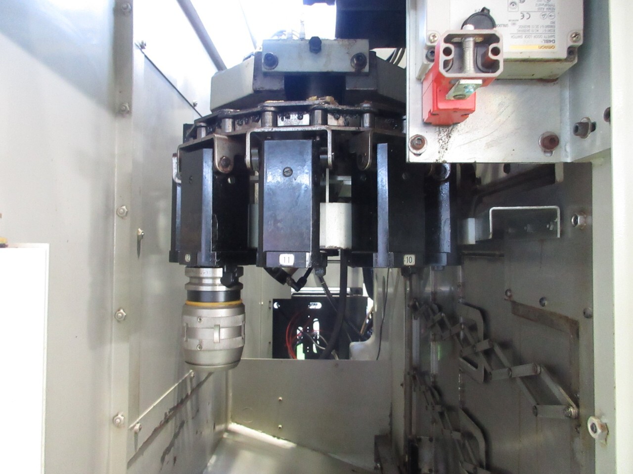 オークマ 立型マシニングセンター MD-46VA