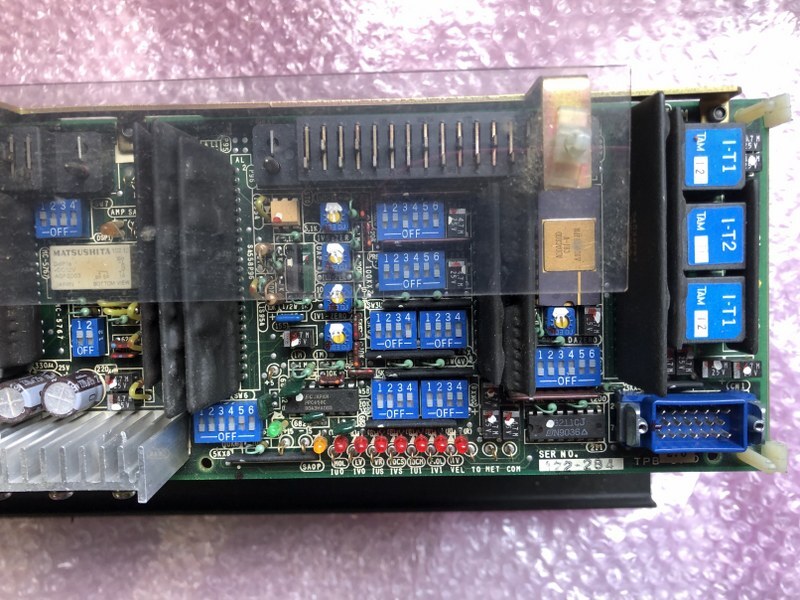 オークマ/OKUMA サーボアンプ 【サーボアンプ】BL-D30A BL-50E-20  AXIS
