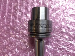 大昭和精機 BIG メガマイクロチャック HSK-E32-MEGA4S-60T
