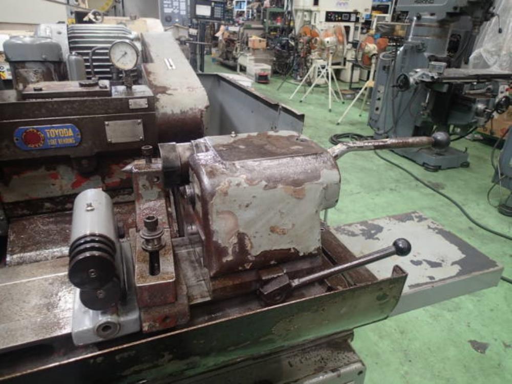豊田工機 円筒研削盤 GOP32X50