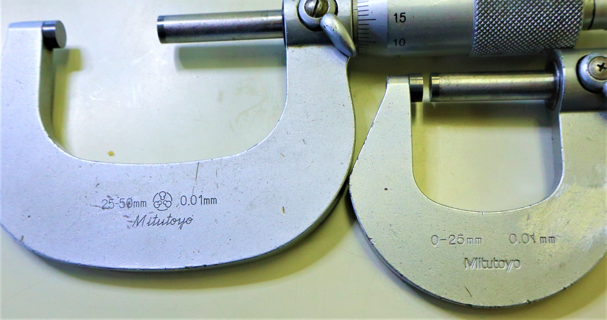ミツトヨ 外径マイクロメーター 0~25.25~50mm 0.01mm 計2個