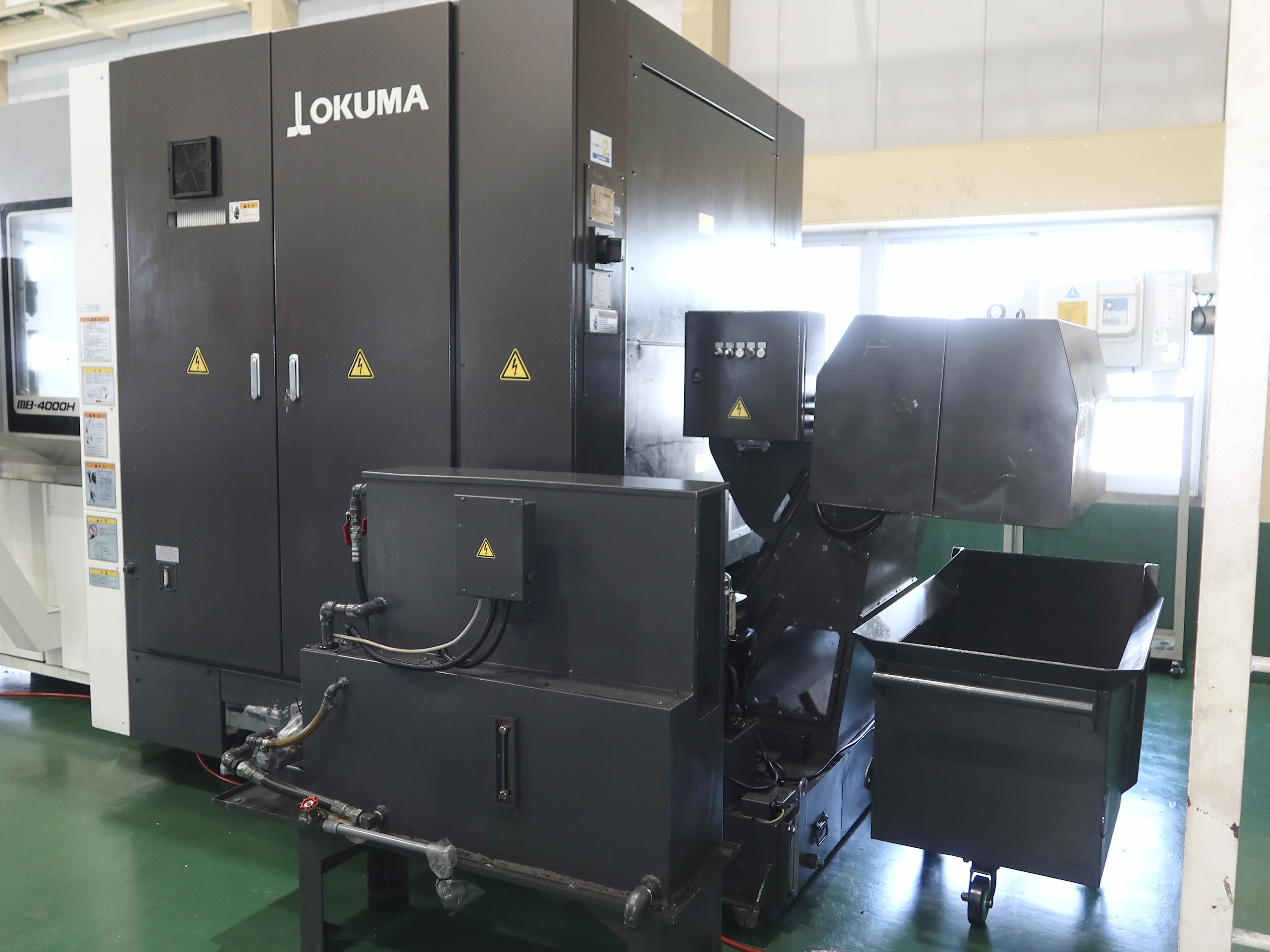 オークマ 横型マシニングセンター MB-4000H