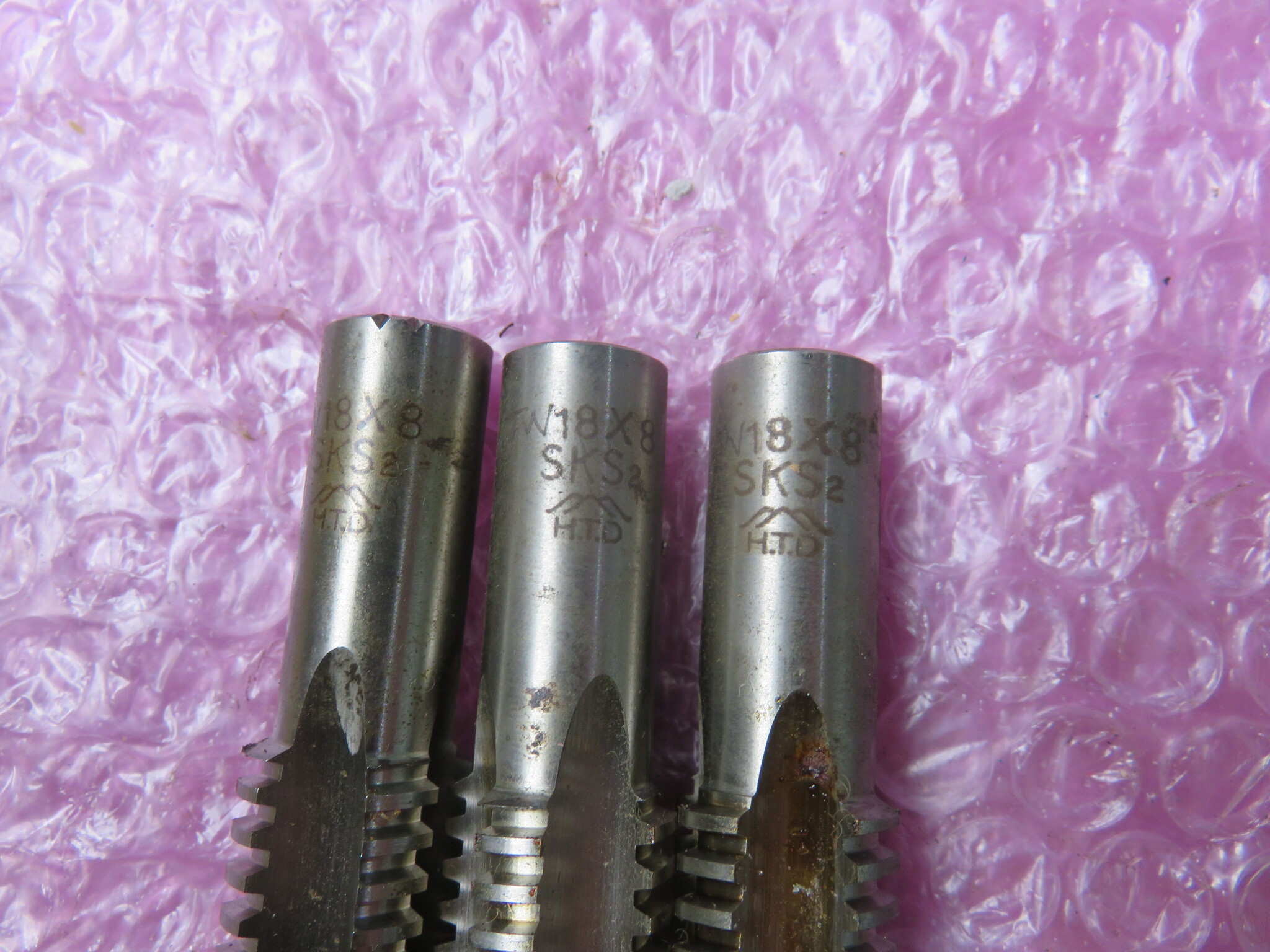 不明 ハンドタップ M16x2,18x8,M18x1
