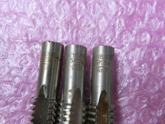 不明 ハンドタップ M16x2,18x8,M18x1