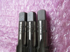 不明 ハンドタップ M16x2,18x8,M18x1