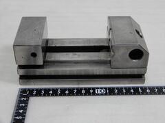 不明 精密バイス 口金巾70mm　口金高30mm　口開80mm