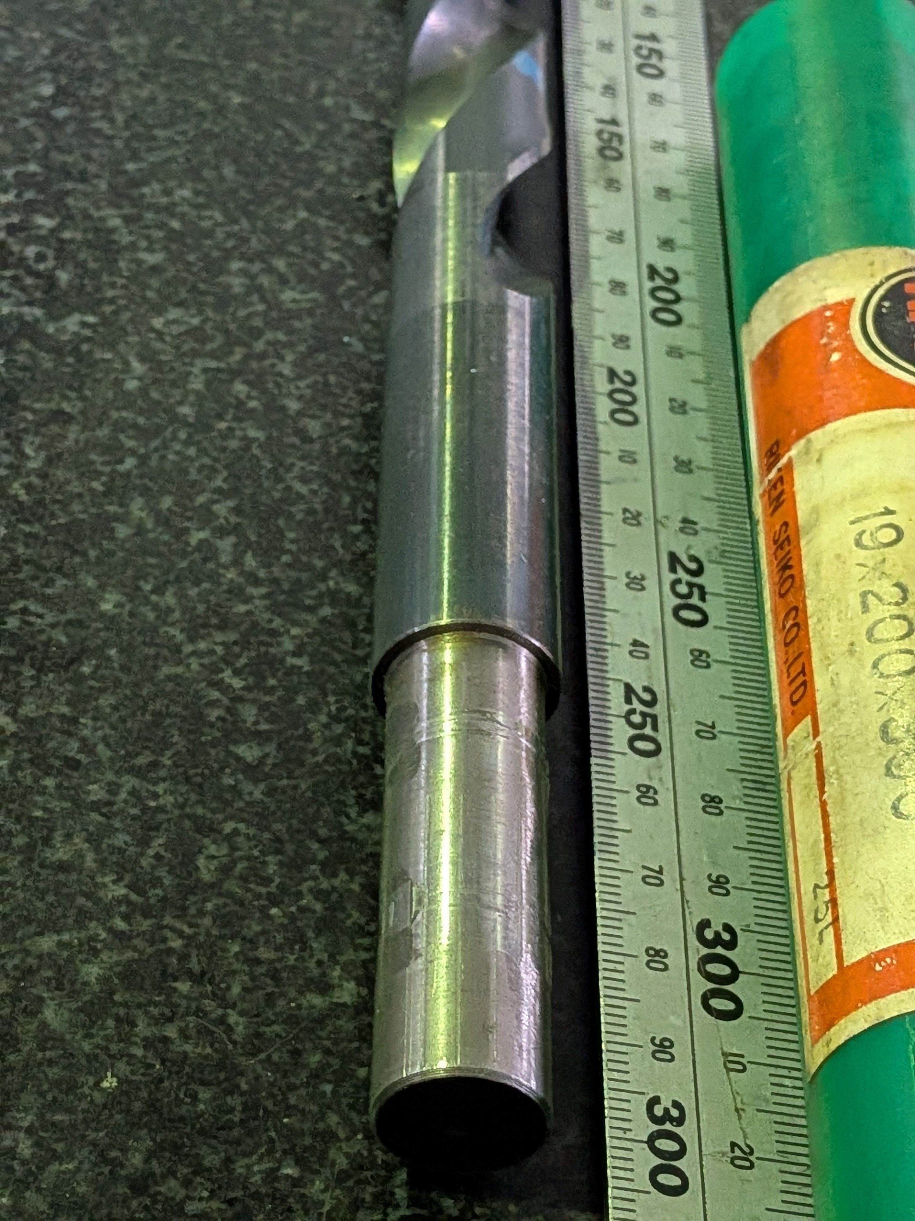 理研製鋼 ストレートシャンクロングドリル 19.0φ
