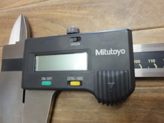 MITUTOYO｜ミツトヨ デジタルノギス CD-60C