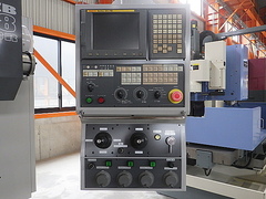 山崎技研 NC横フライス YZB-88NCR