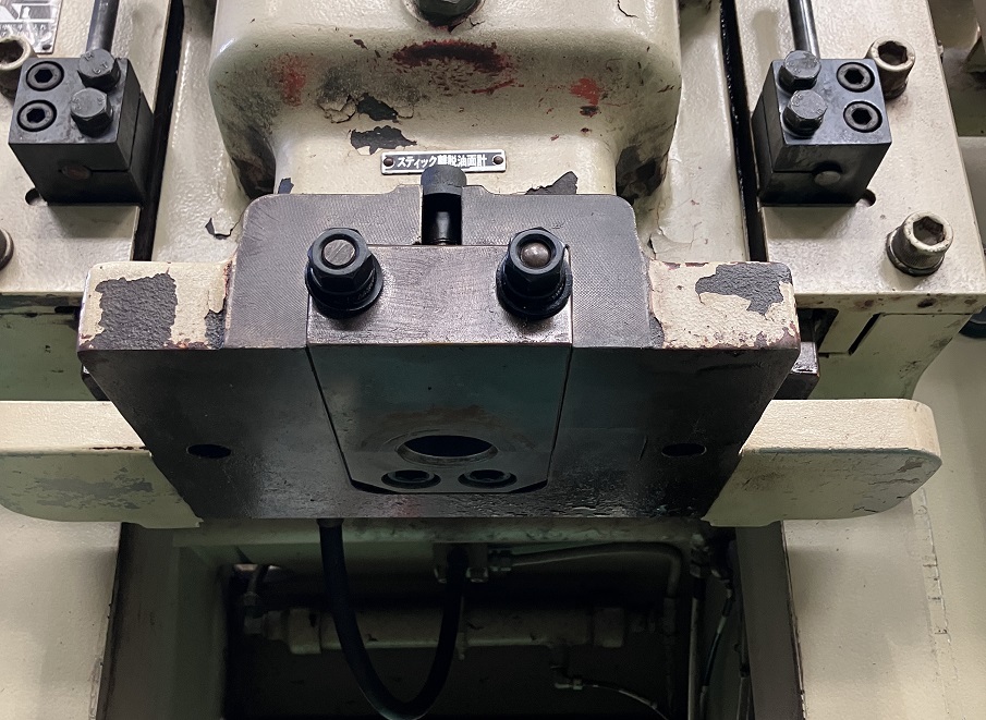 アマダ 25Tパワープレス TP-25