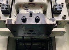アマダ 25Tパワープレス TP-25