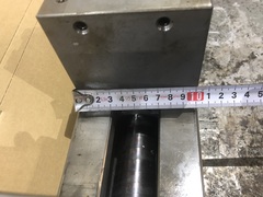 不明 5軸マシンバイス 口幅100mm 口高90ｍｍ