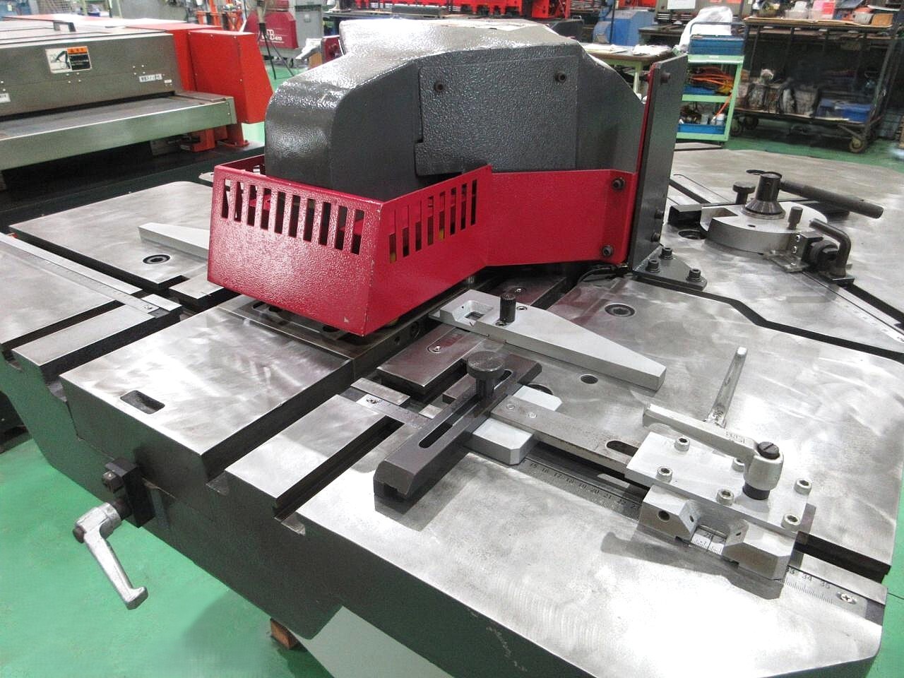 タケダ機械 コーナーシャー TCN-256B