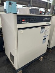 北越工業 7.5kwスクリューコンプレッサー SAS8SD-5C