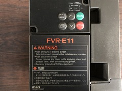 富士電機/FUJI ELECTRIC   インバーターINVERTER FVR1.5E11S-2(FVR.E11)