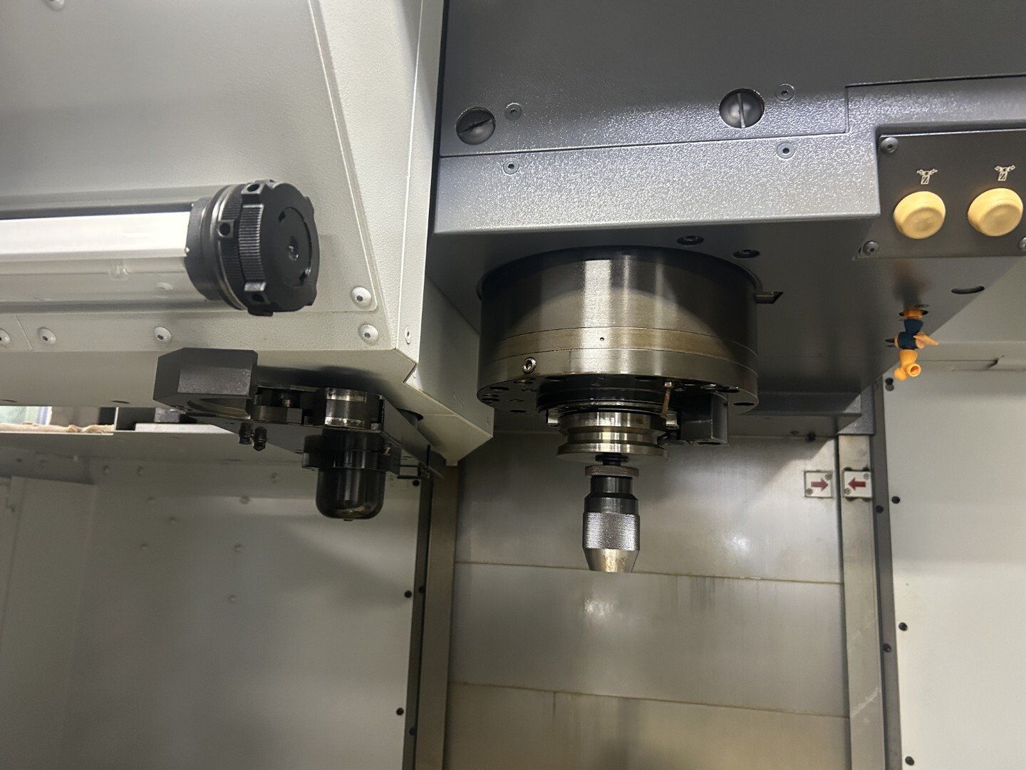 森精機 立型マシニングセンター NV5000α1A/50