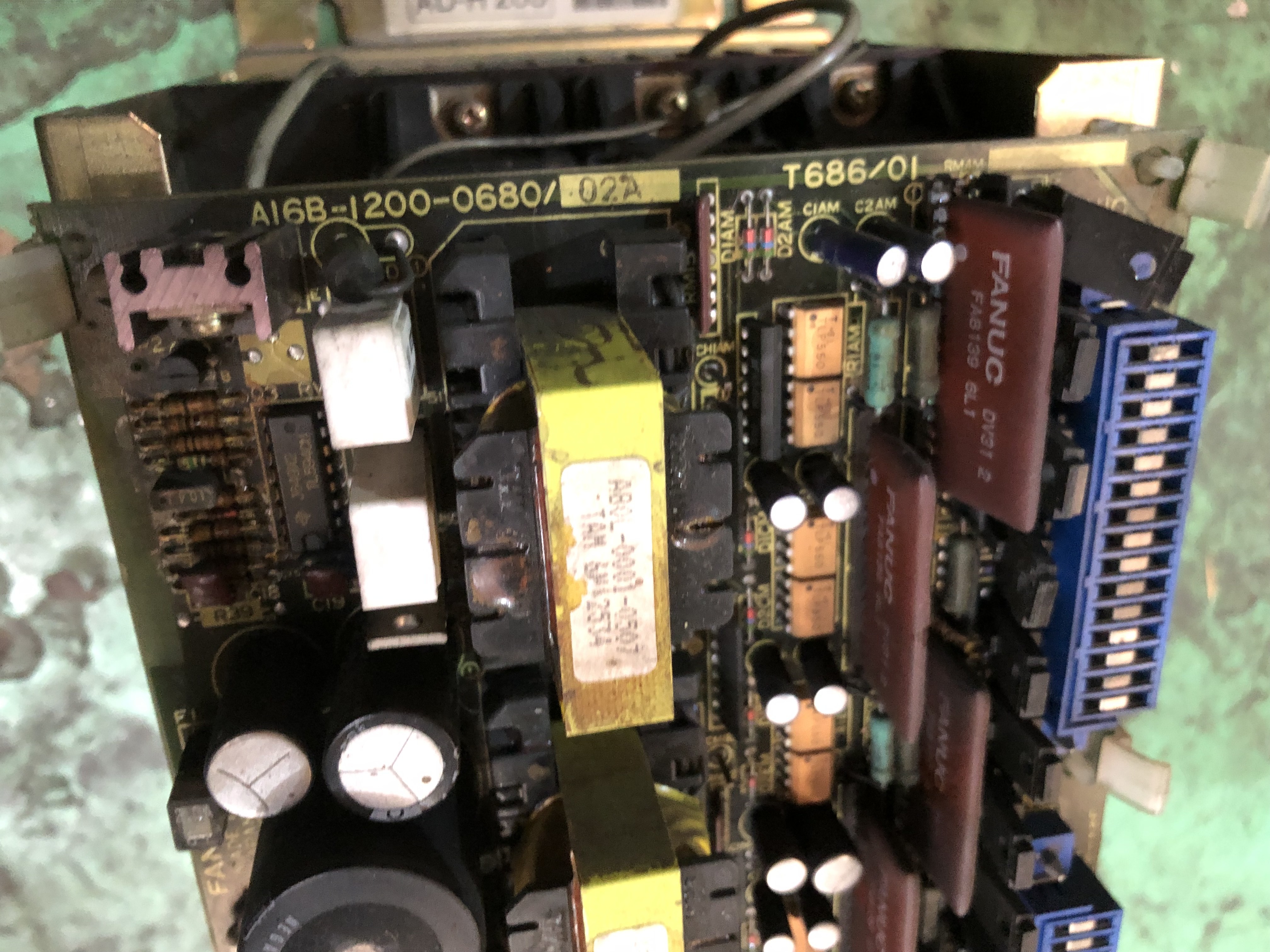 FANUC/ファナック サーボアンプSERVO AMPLIFIER A16B-1200-0680/02A(A06B-6057-H203)