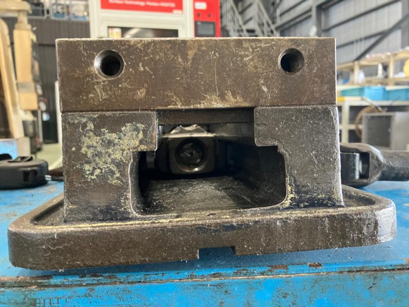 ナベヤ 精密マシンバイス E-275