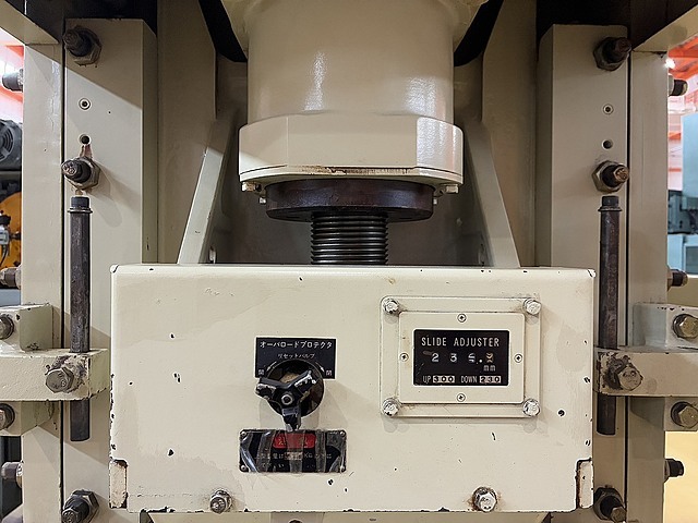 コマツ C型プレス OBS60-3B
