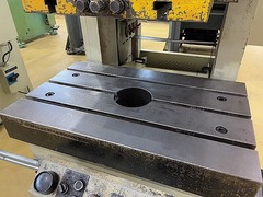コマツ C型プレス OBS60-3B