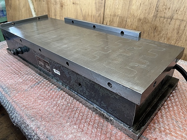 富士磁工 電磁チャック SFA240×650