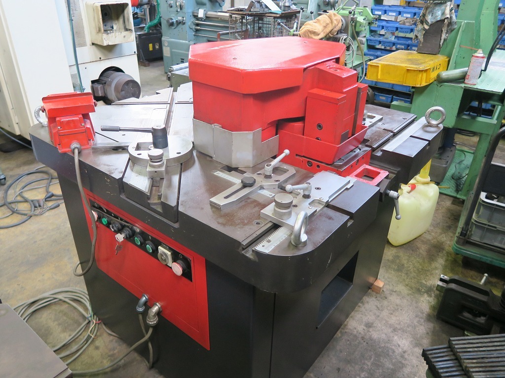 アマダ コーナーシャー CSHW-220