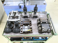 島津 動的・疲労試験機 サーボパルサ EHF-UV050K2-020-1AS