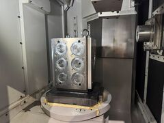 牧野フライス製作所 #30横マシニング J3