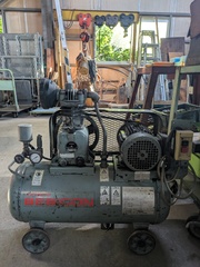 日立 エアーコンプレッサー 0.75P－9.5V