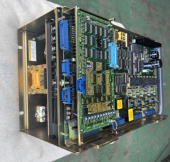 FANUC AC スピンドルサーボユニット A06B-6055-H106