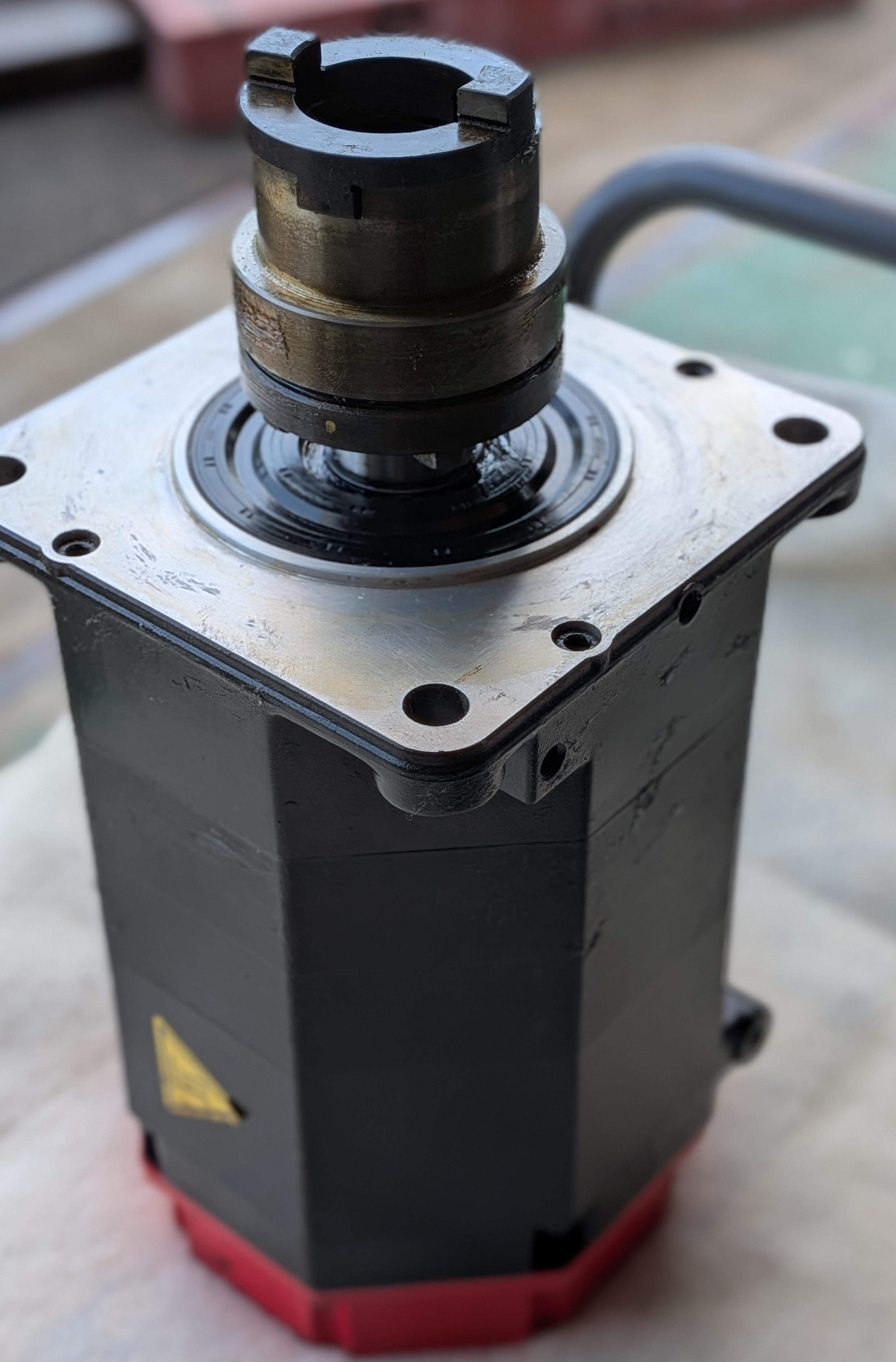 FANUC ACサーボモーター A06B-0501-B001