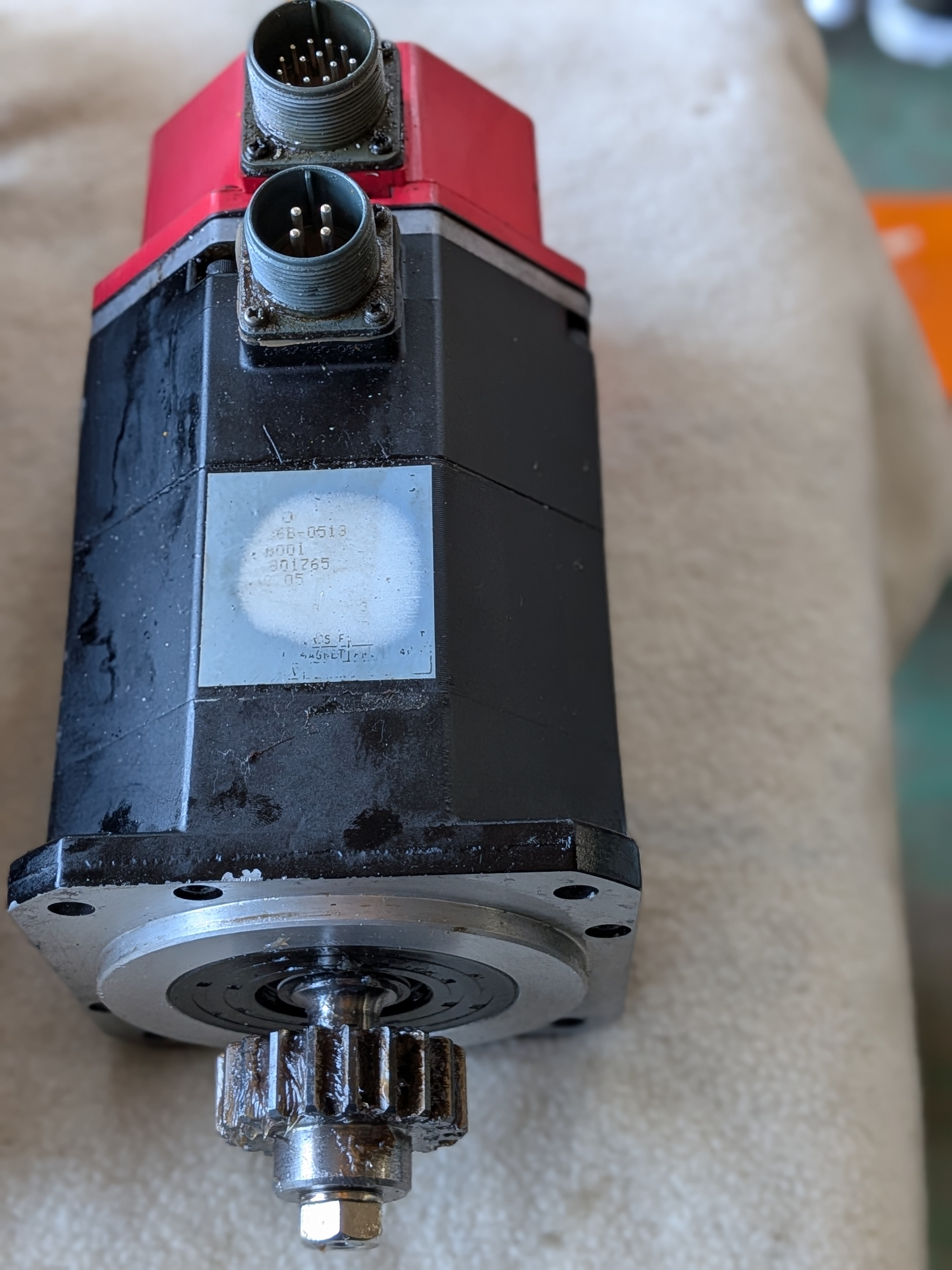 FANUC ACサーボモーター A06B-0513-B001